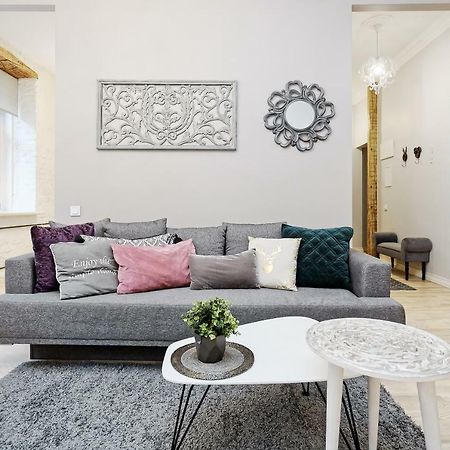 Stabu Street Residence Riga Bagian luar foto